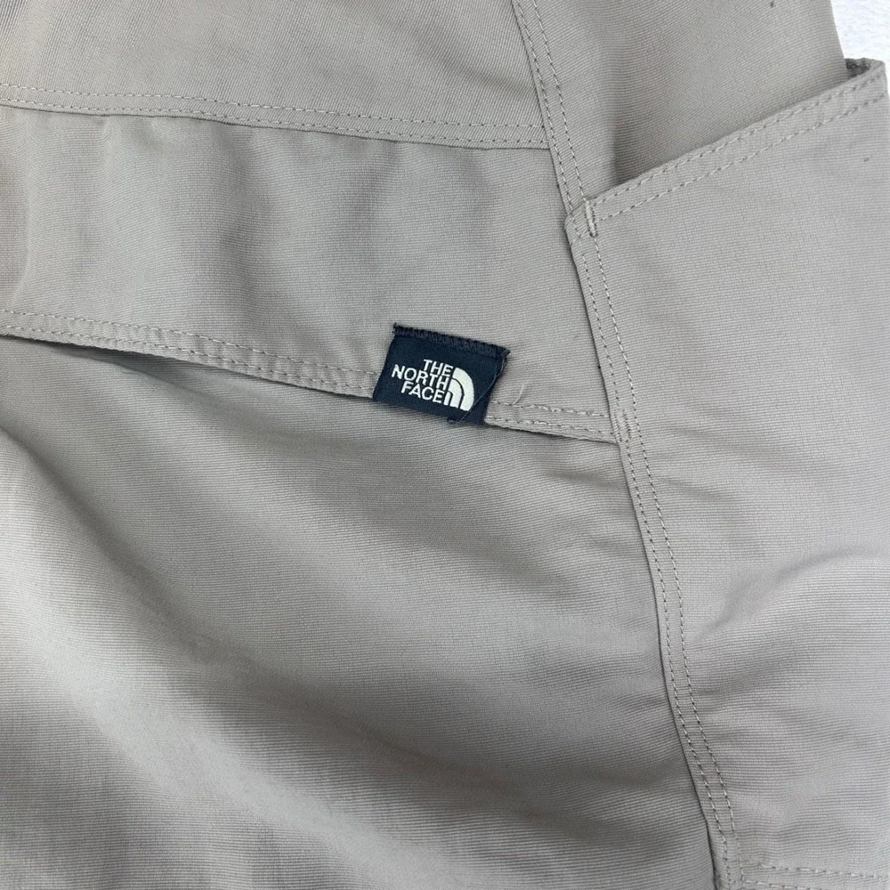 The North Face Men's Cargo Pants 40 x 32 Beige Nylon Lightweight Outdoors Hiking